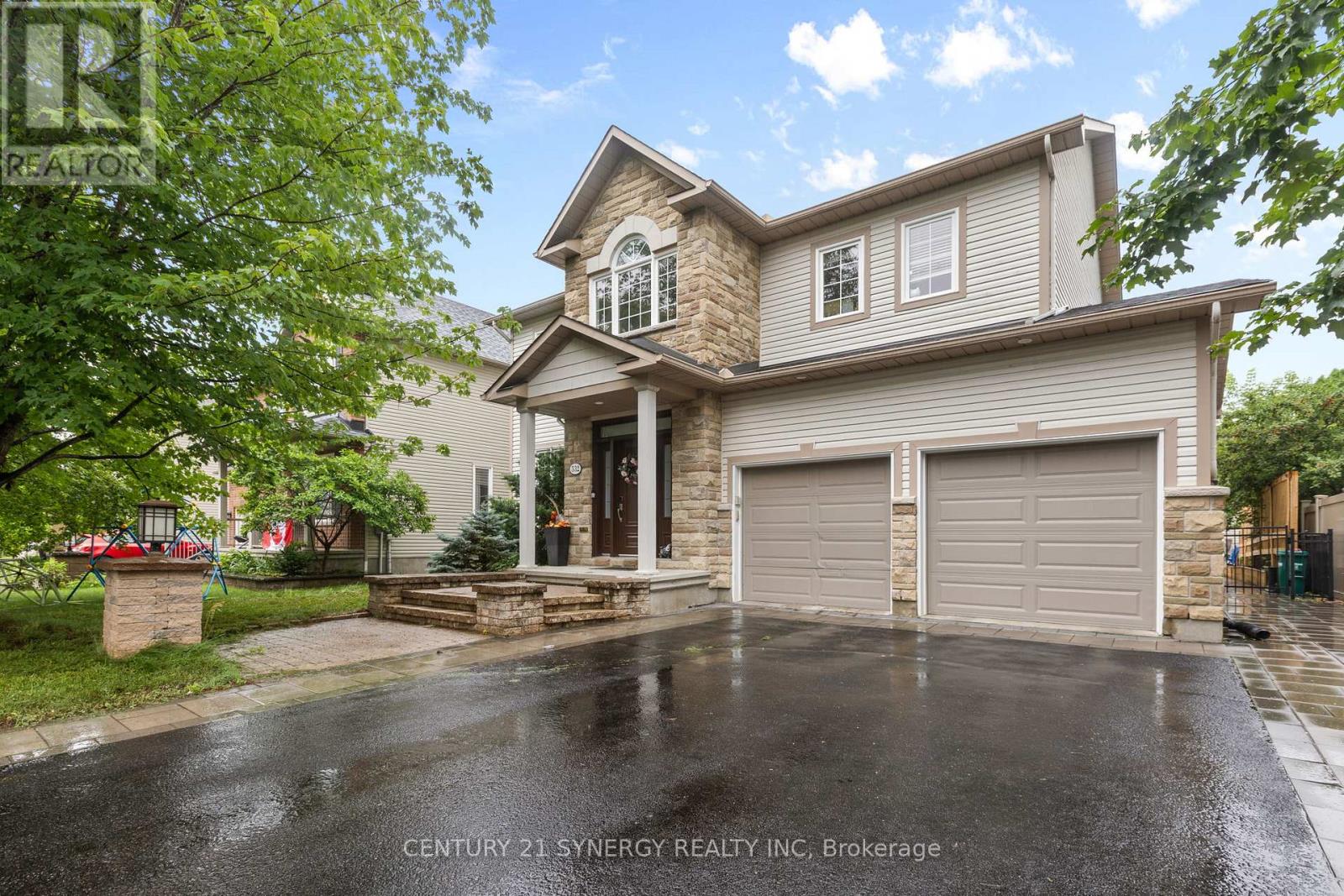 532 LANDSWOOD WAY