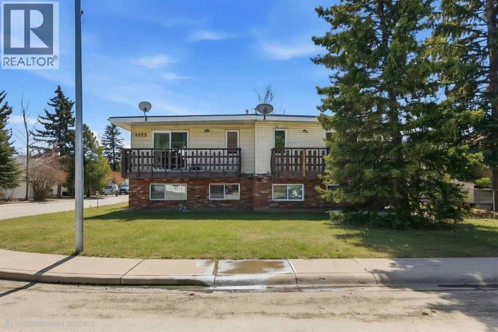 6333/6335 24 Avenue NE · Duplex, Calgary