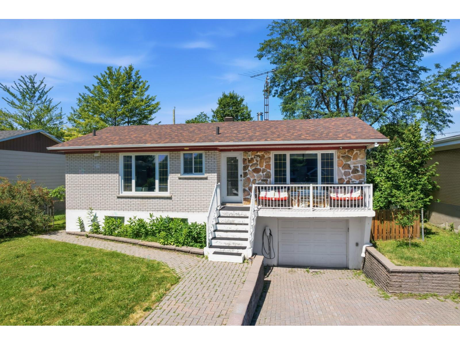 30 Rue Allan
