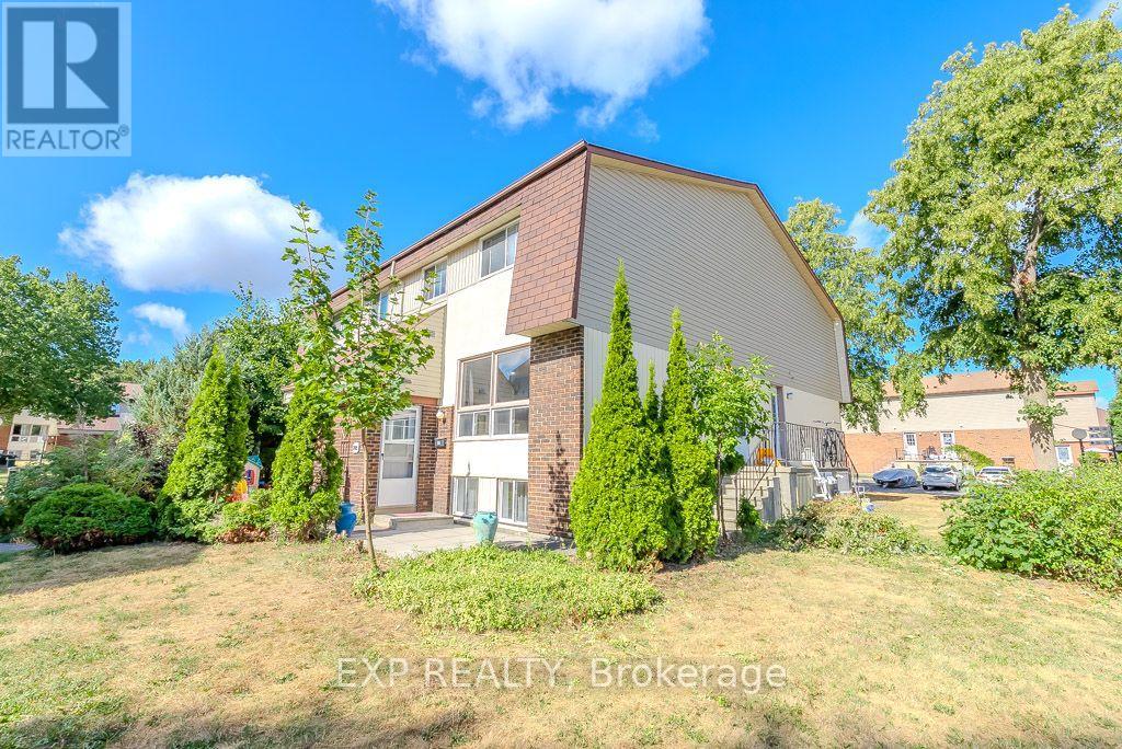 37 FORESTER CRESCENT