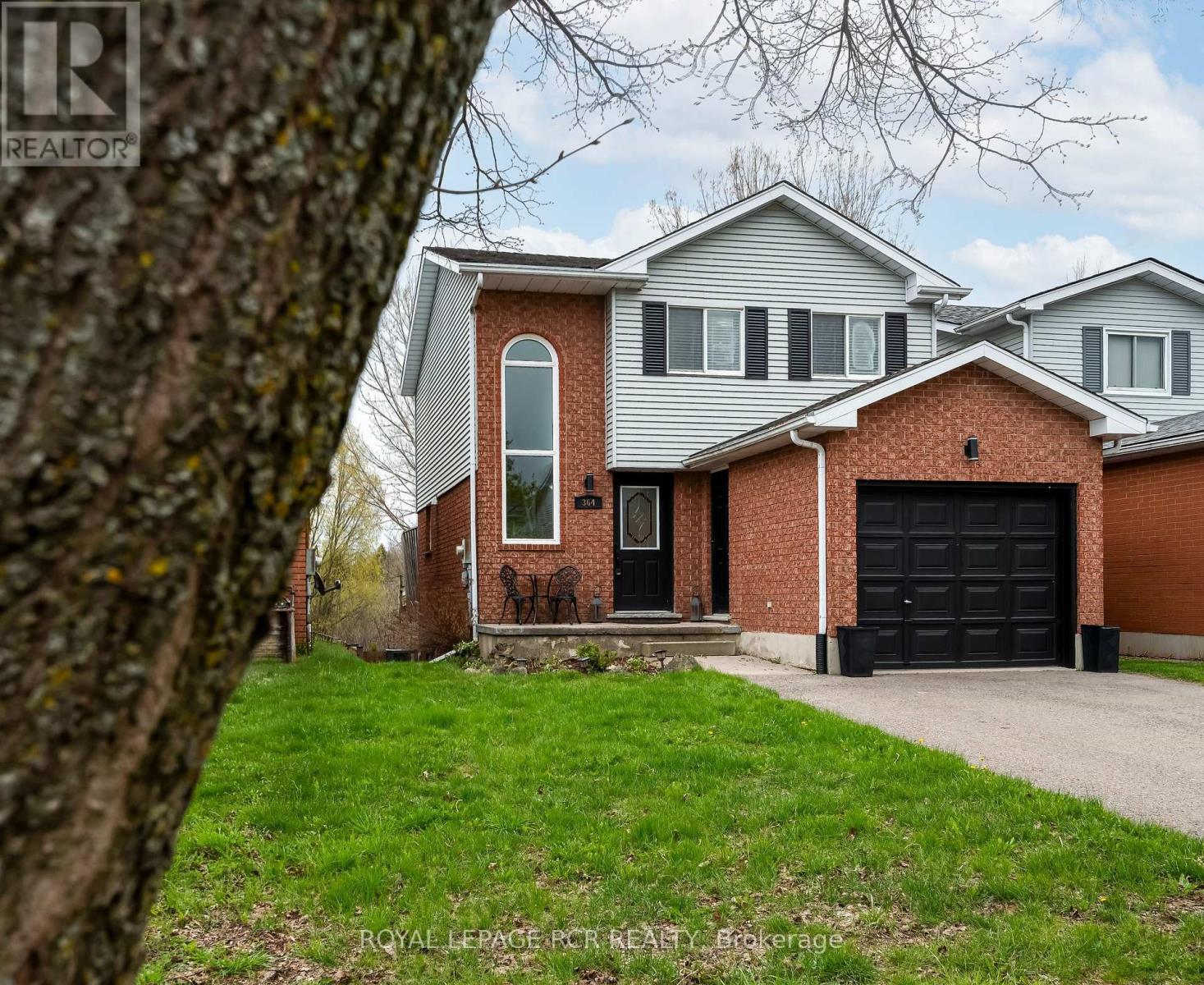 364 ADAMS COURT
