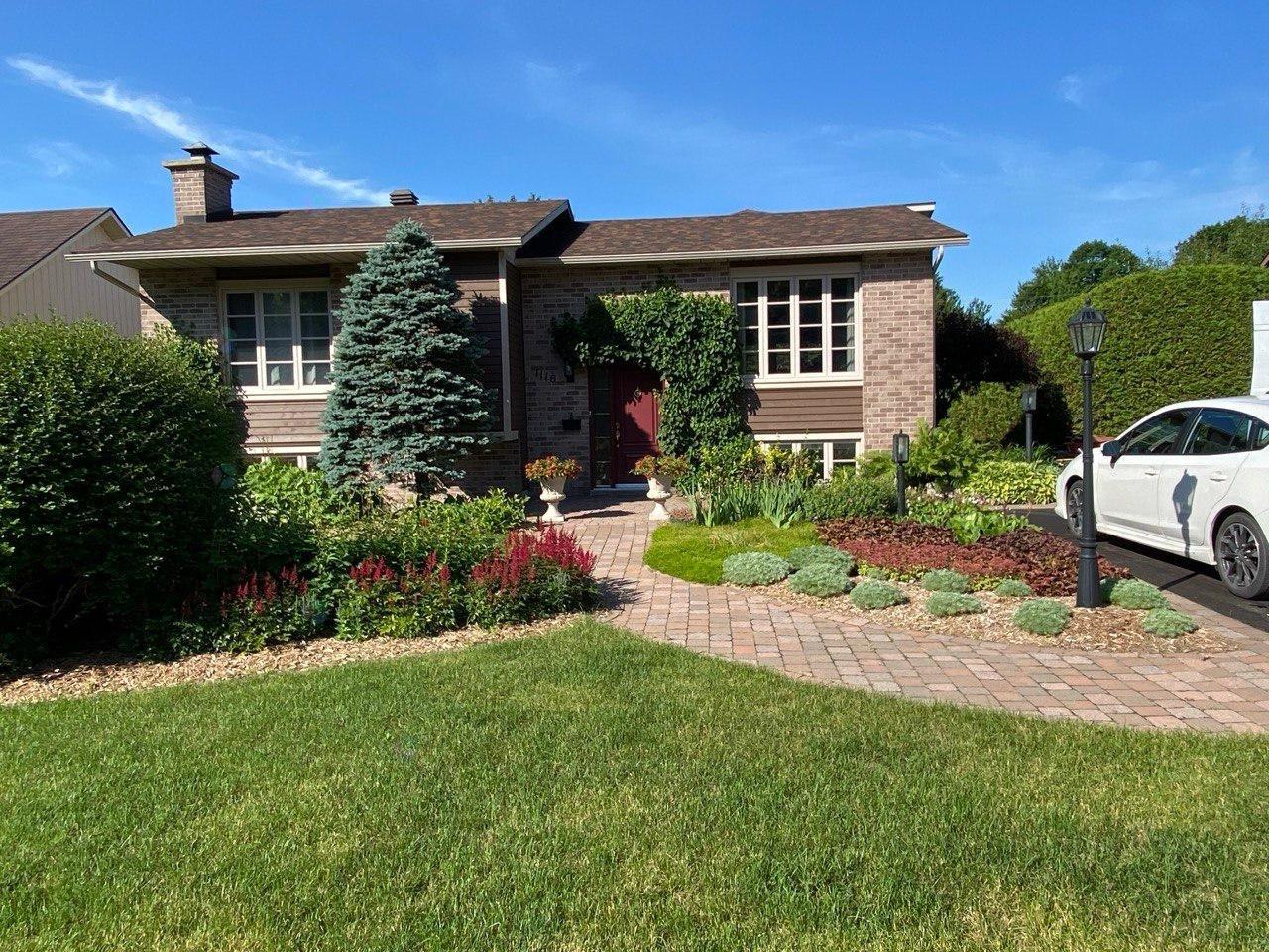 1116 Rue Franquet