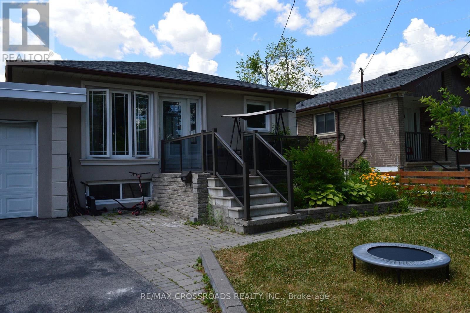 44 ROMULUS BASEMENT APARTMENT DRIVE