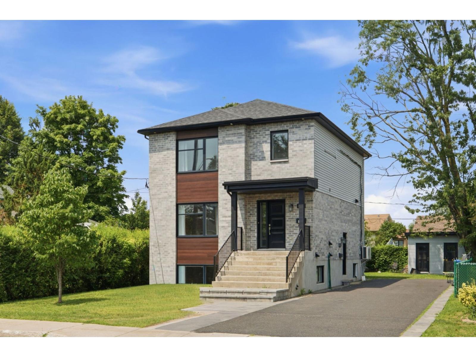3790-3792 Rue Prince-Charles