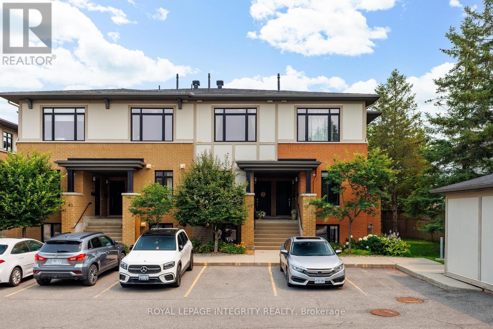 48 BERGERON PRIVATE W