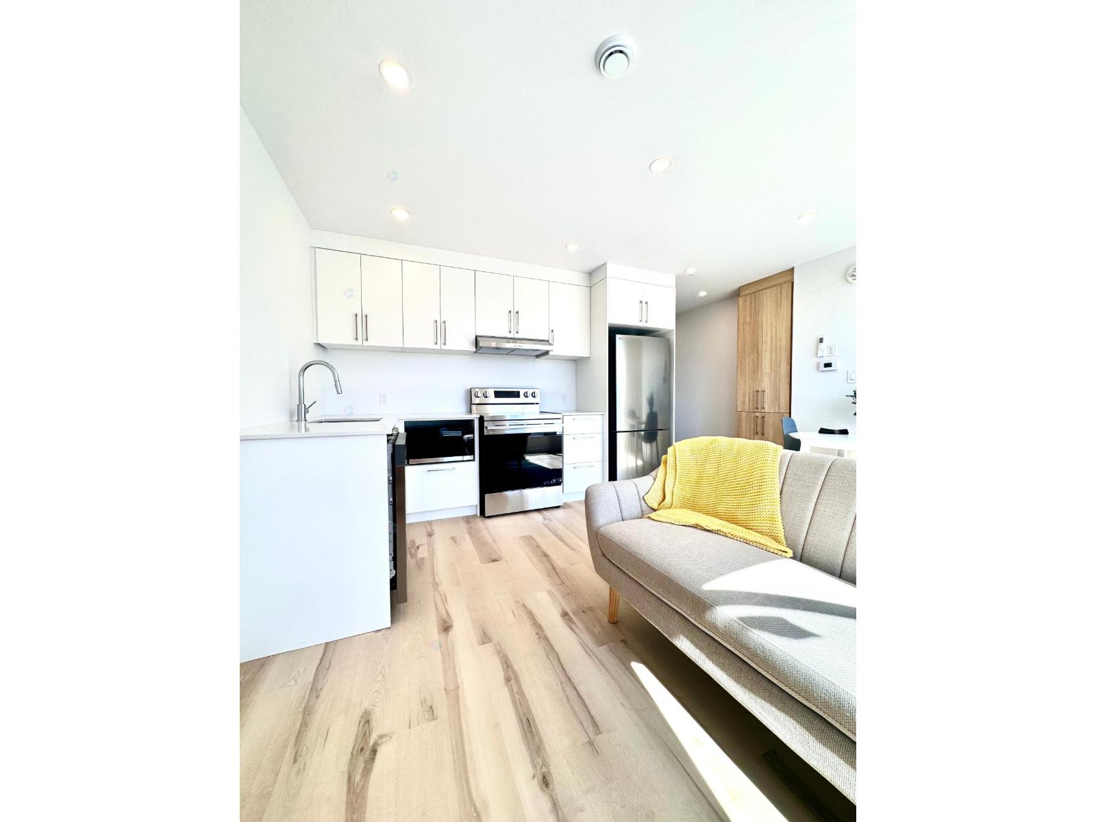 385 Rue St-Hubert