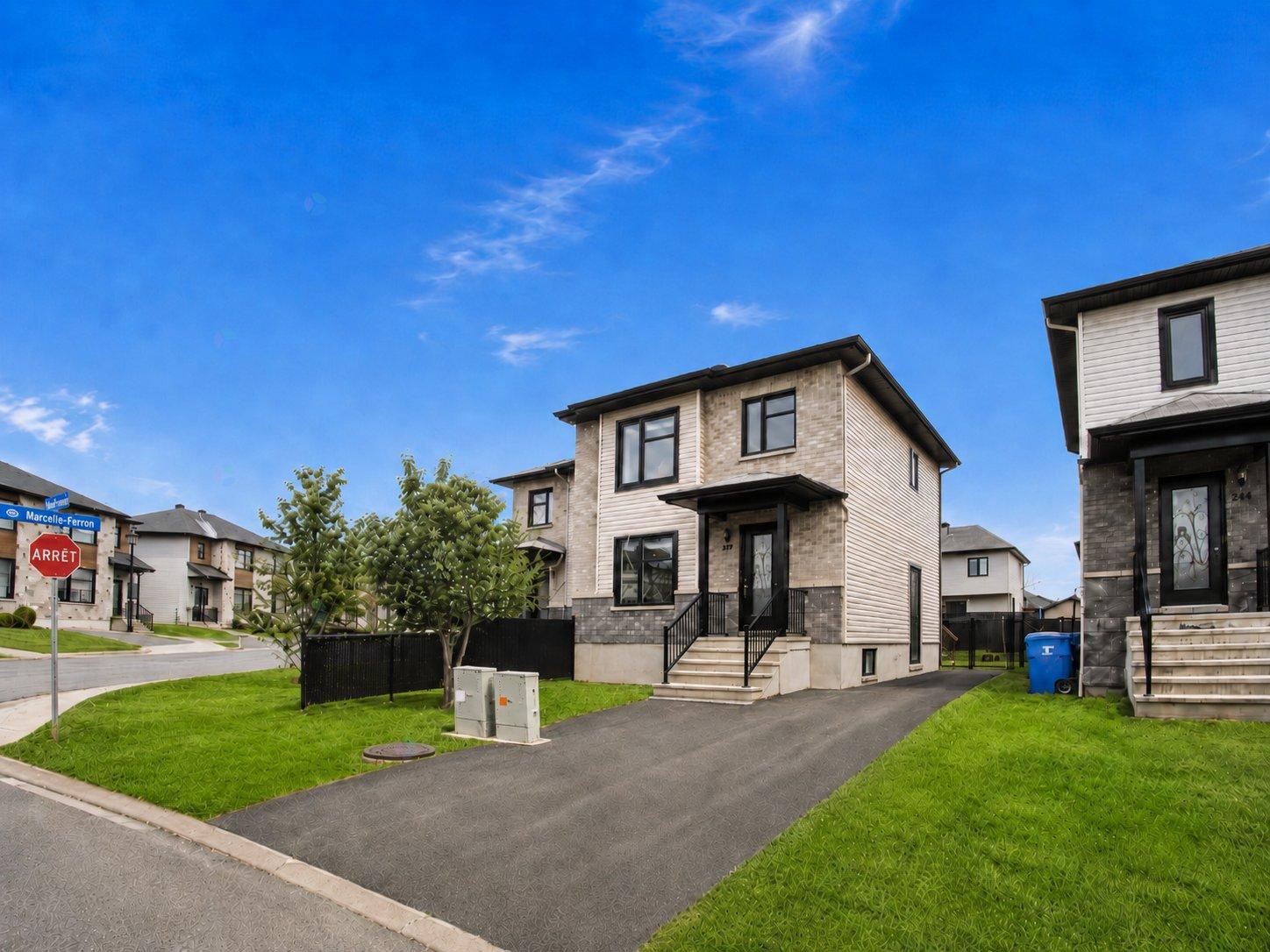 137 Rue Alice-Parizeau