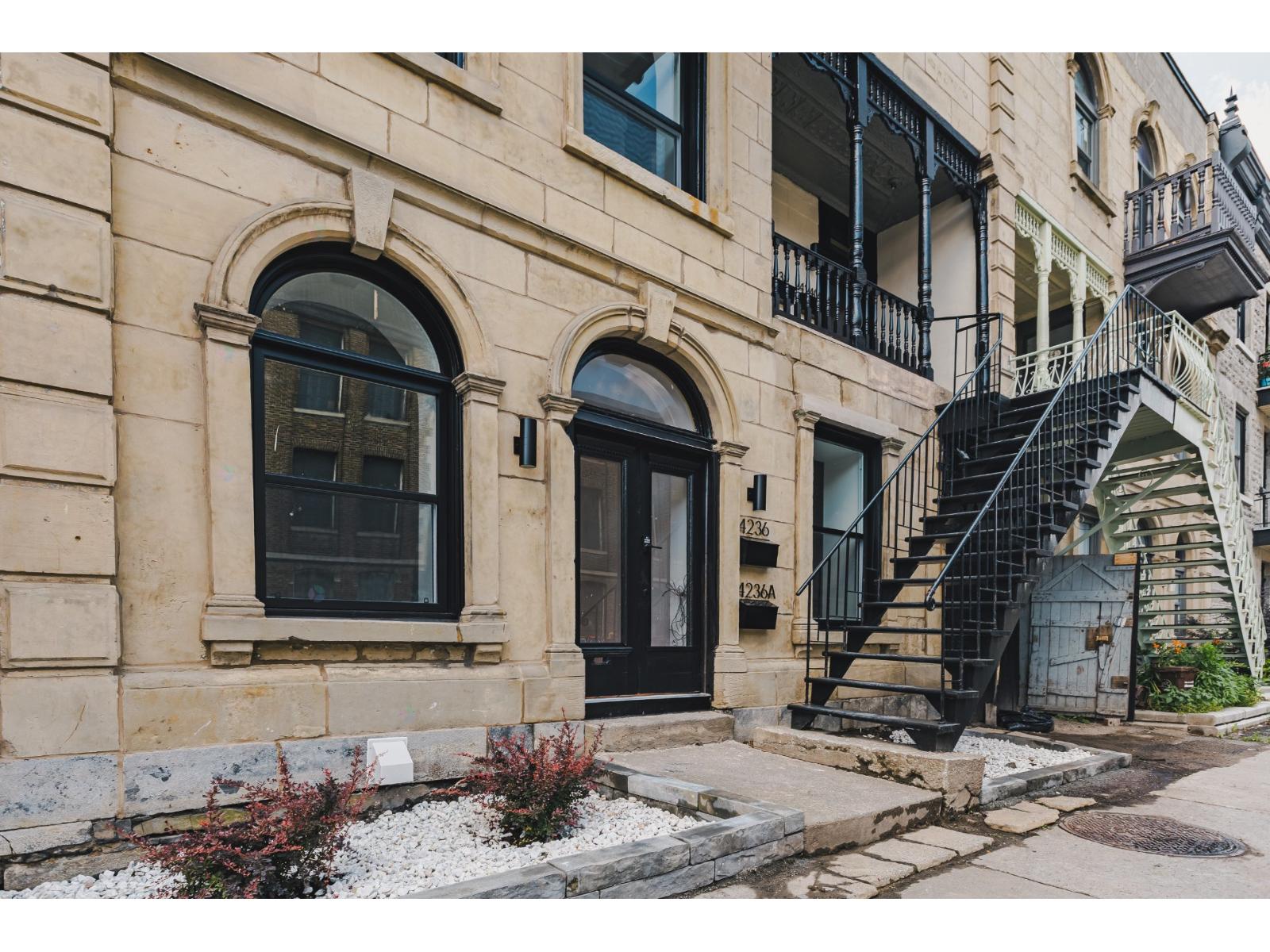 4240 Rue St-Urbain