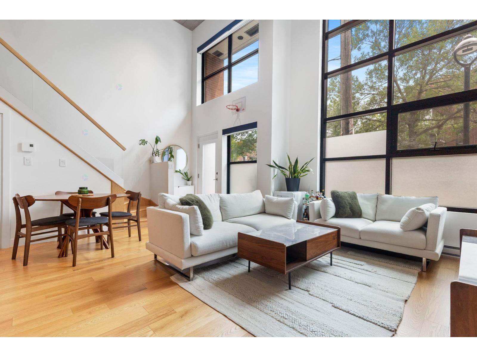 2617 Rue Augustin-Cantin