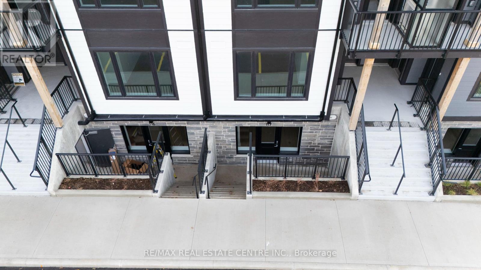 117 - 708 WOOLWICH STREET