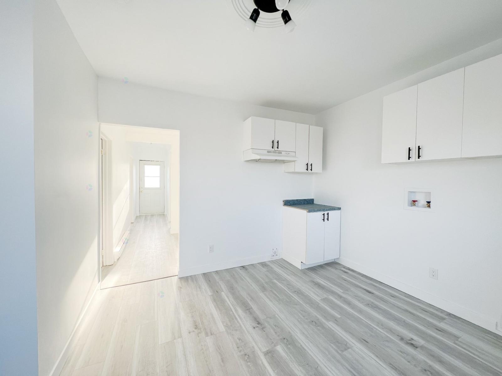 1402 Rue Laviolette