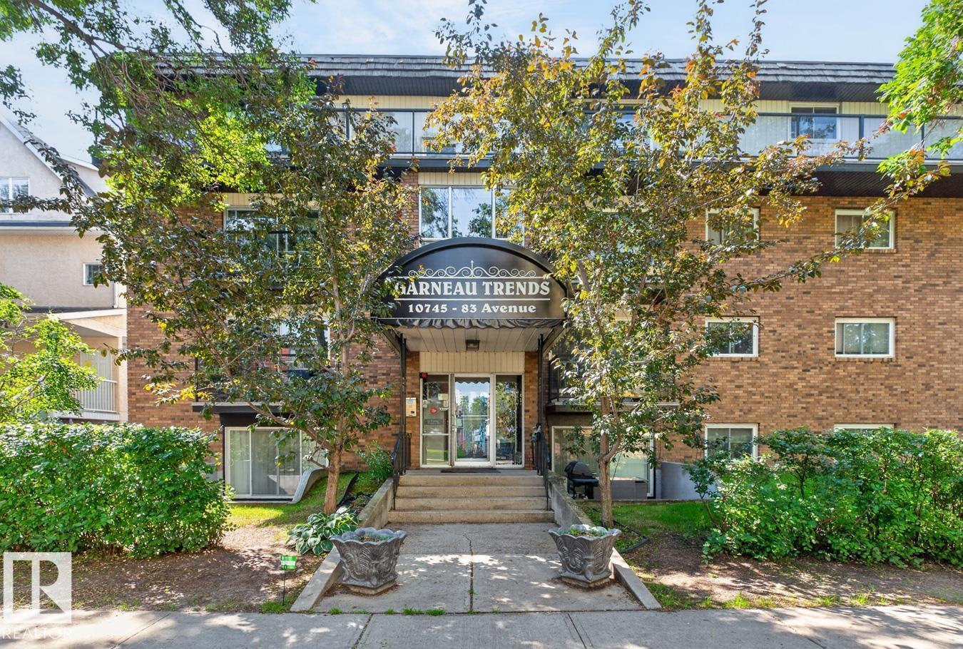 #206 10745 83 AV NW