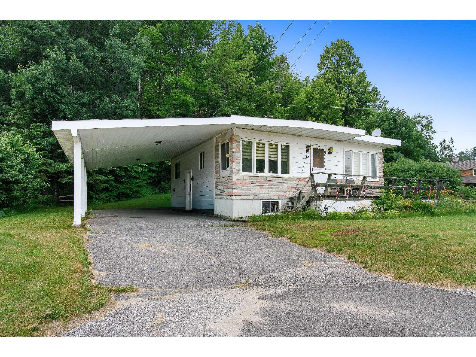 33 Rue Vaillancourt