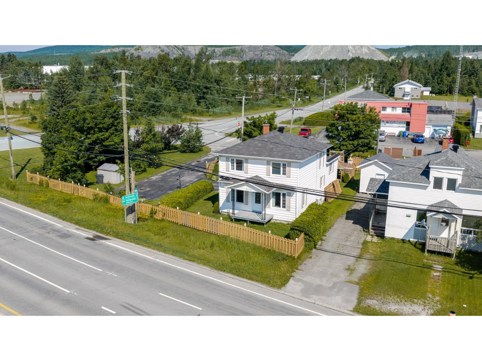 3260 Rue Payeur