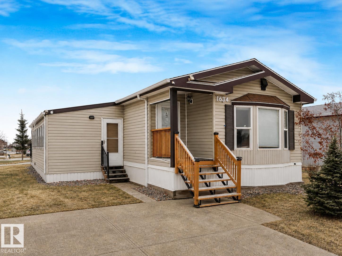 1634 66 Ave - Maple Ridge MH PA NW