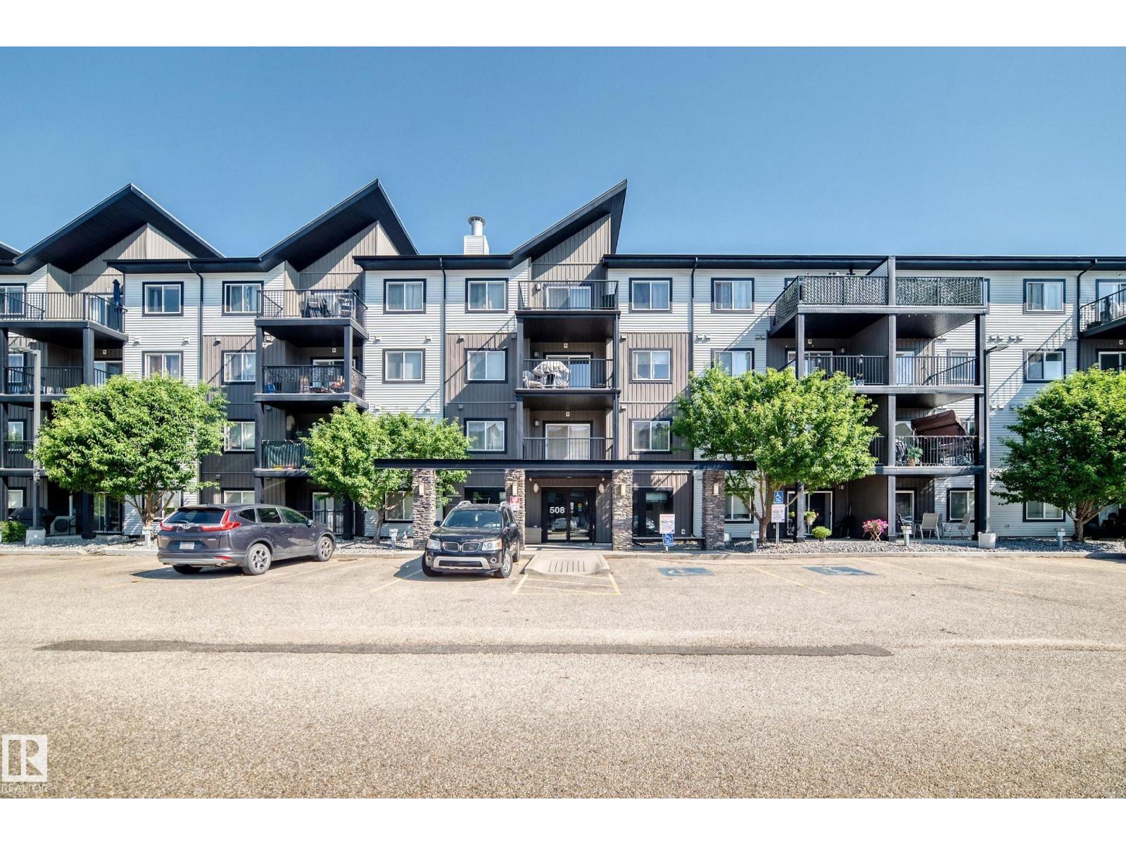#408 508 Albany WY NW NW
