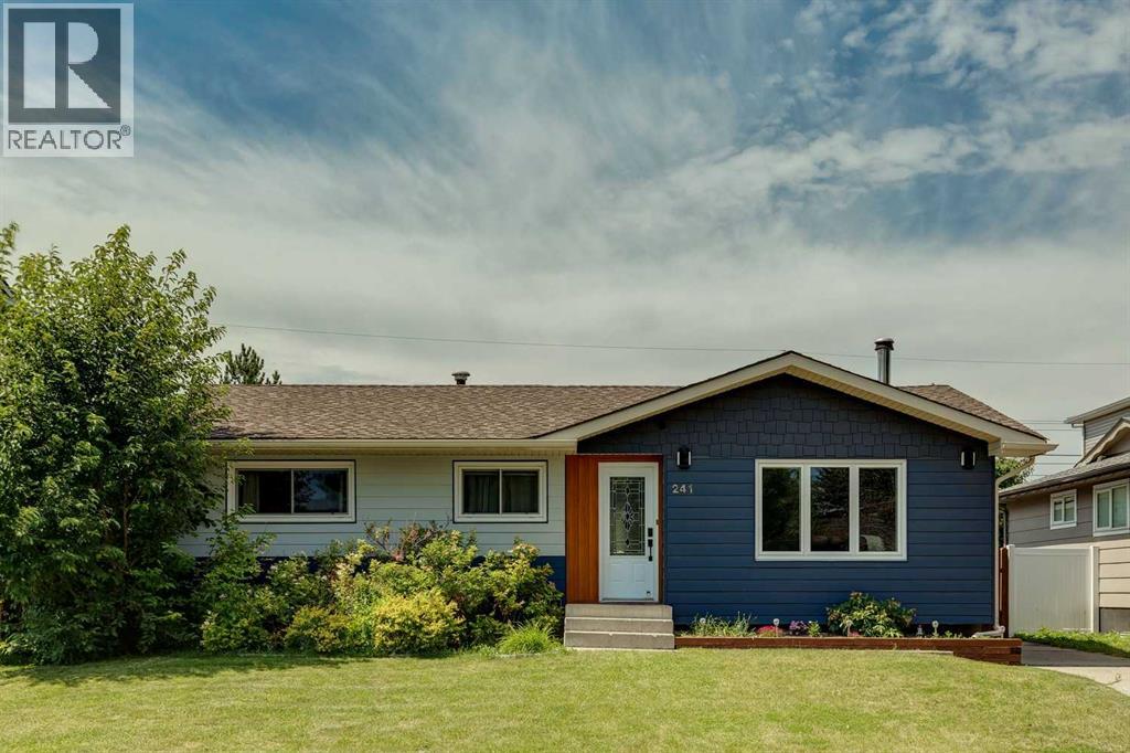 241 Allan Crescent SE