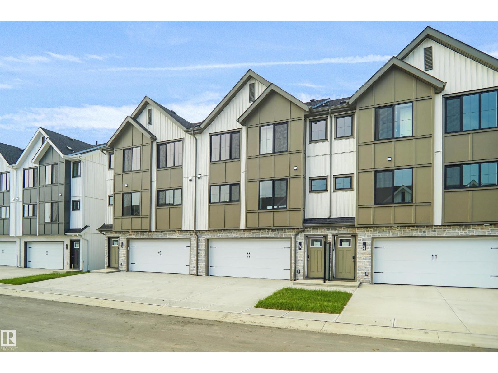 #67 17319 5 ST NE
