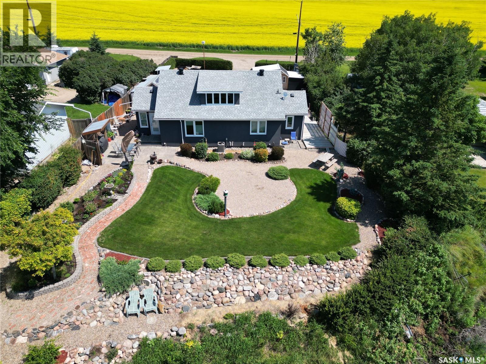 5 Summerfield DRIVE W