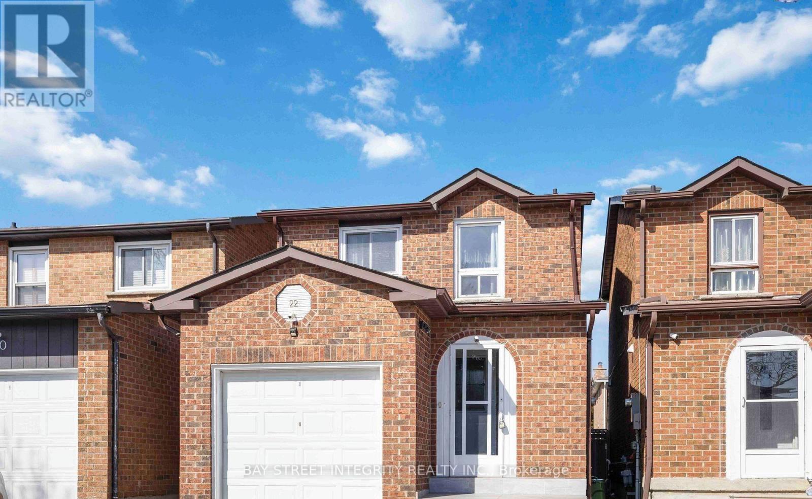22 DUNBAR CRESCENT