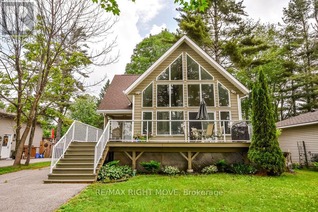 2956 LAKESIDE DRIVE