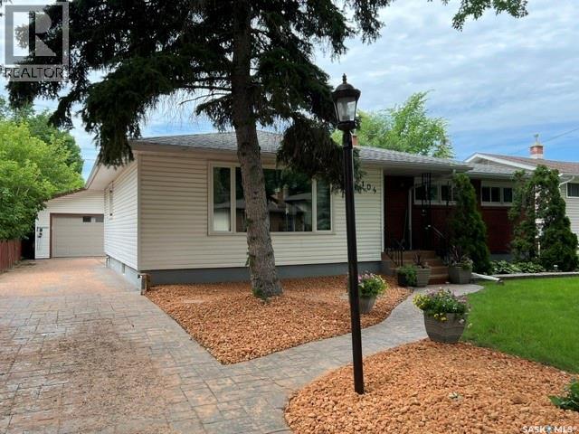 104 MARSH CRESCENT