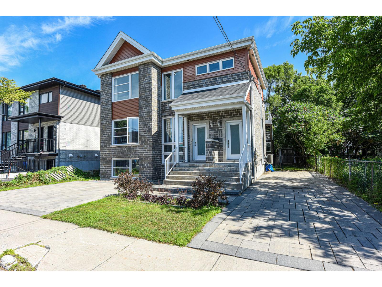 For sale: 2563 Rue Ste-Hélène, Longueuil (Le Vieux-Longueuil