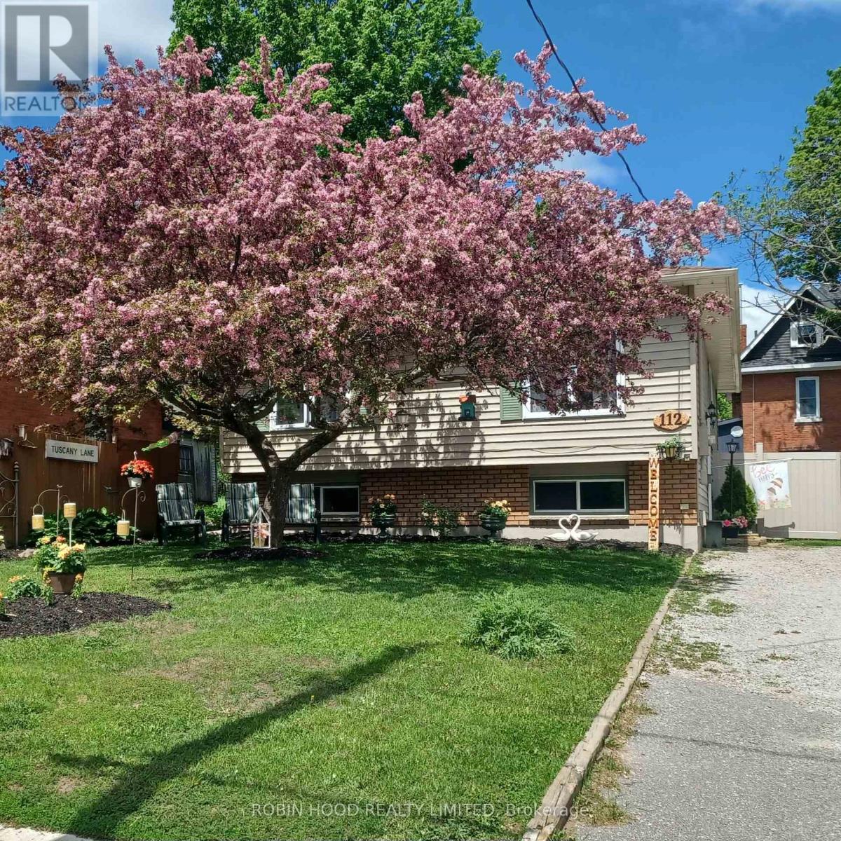 112 BORLAND STREET E