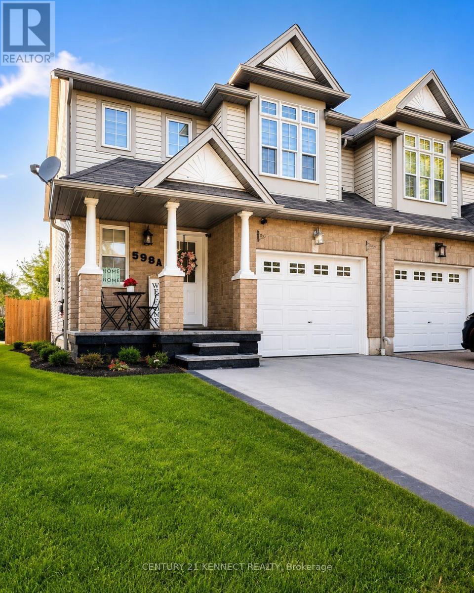 For sale: 598A GOLDTHREAD STREET, Waterloo, Ontario N2V2X6