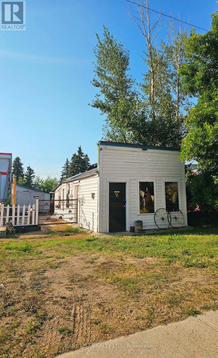 30 MCKENZIE AVENUE