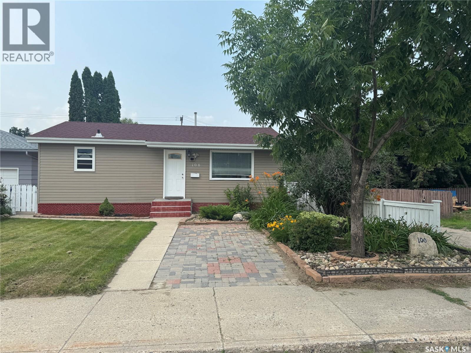 100 105th STREET W