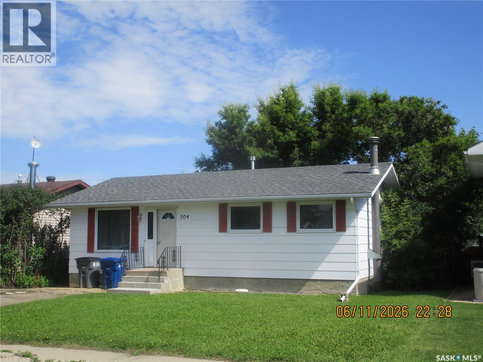 504 4th AVENUE W