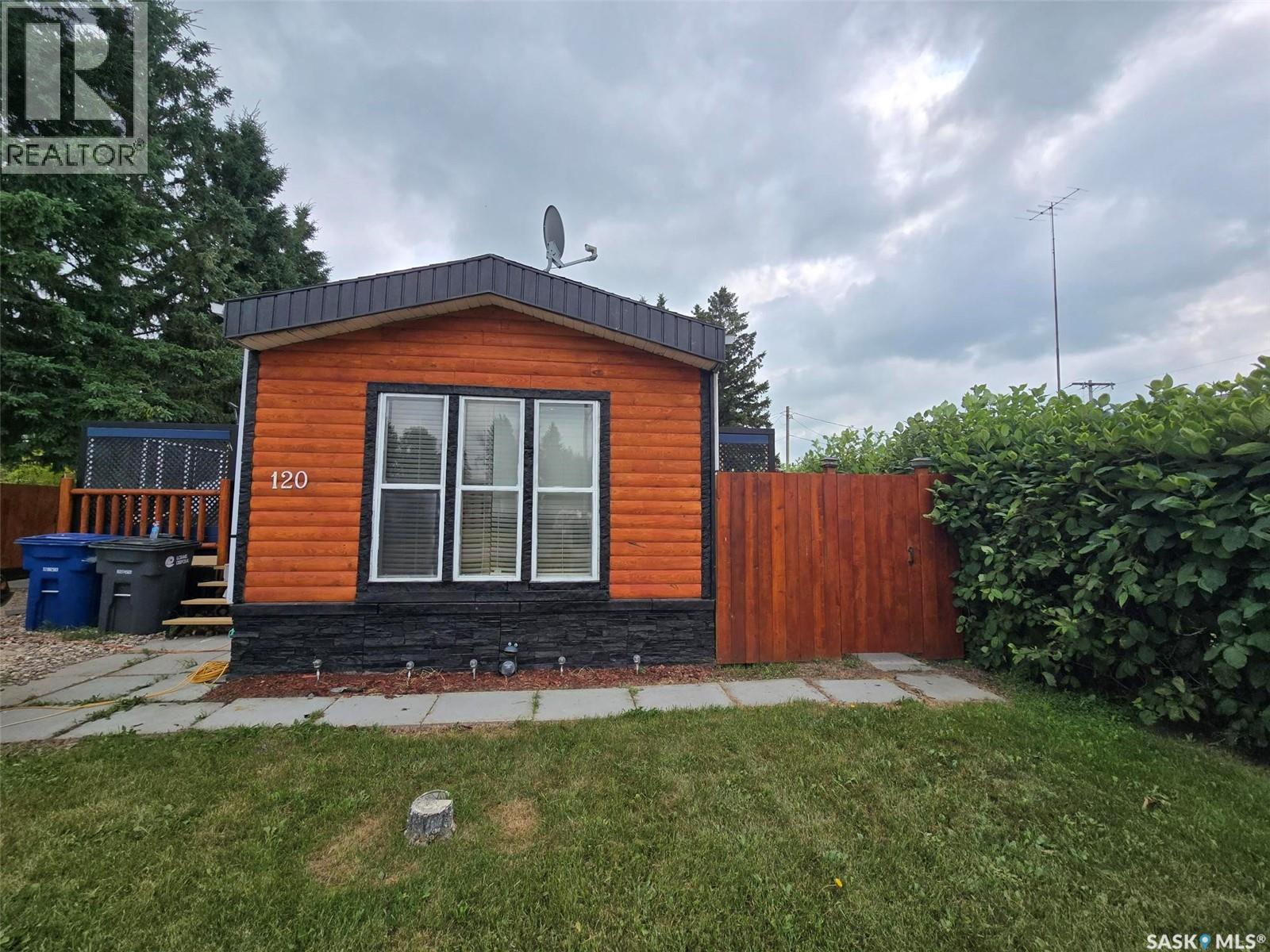 120 3rd STREET W