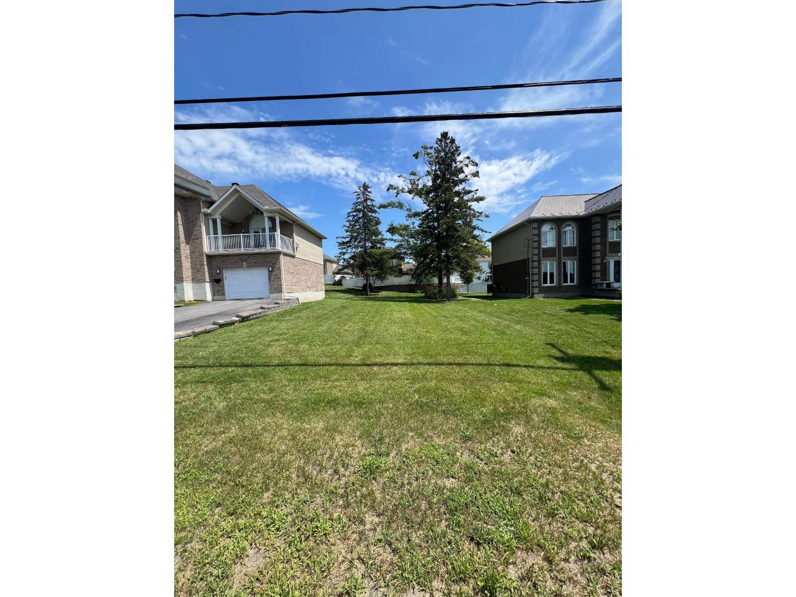 2155 Rue St-Louis