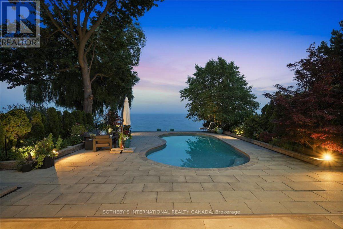 102 CUMBERLAND DRIVE