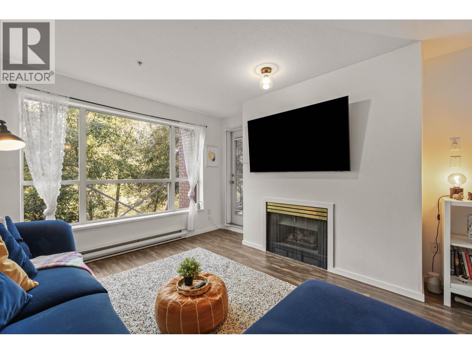 For sale: 208 2551 PARKVIEW LANE, Port Coquitlam, British Columbia