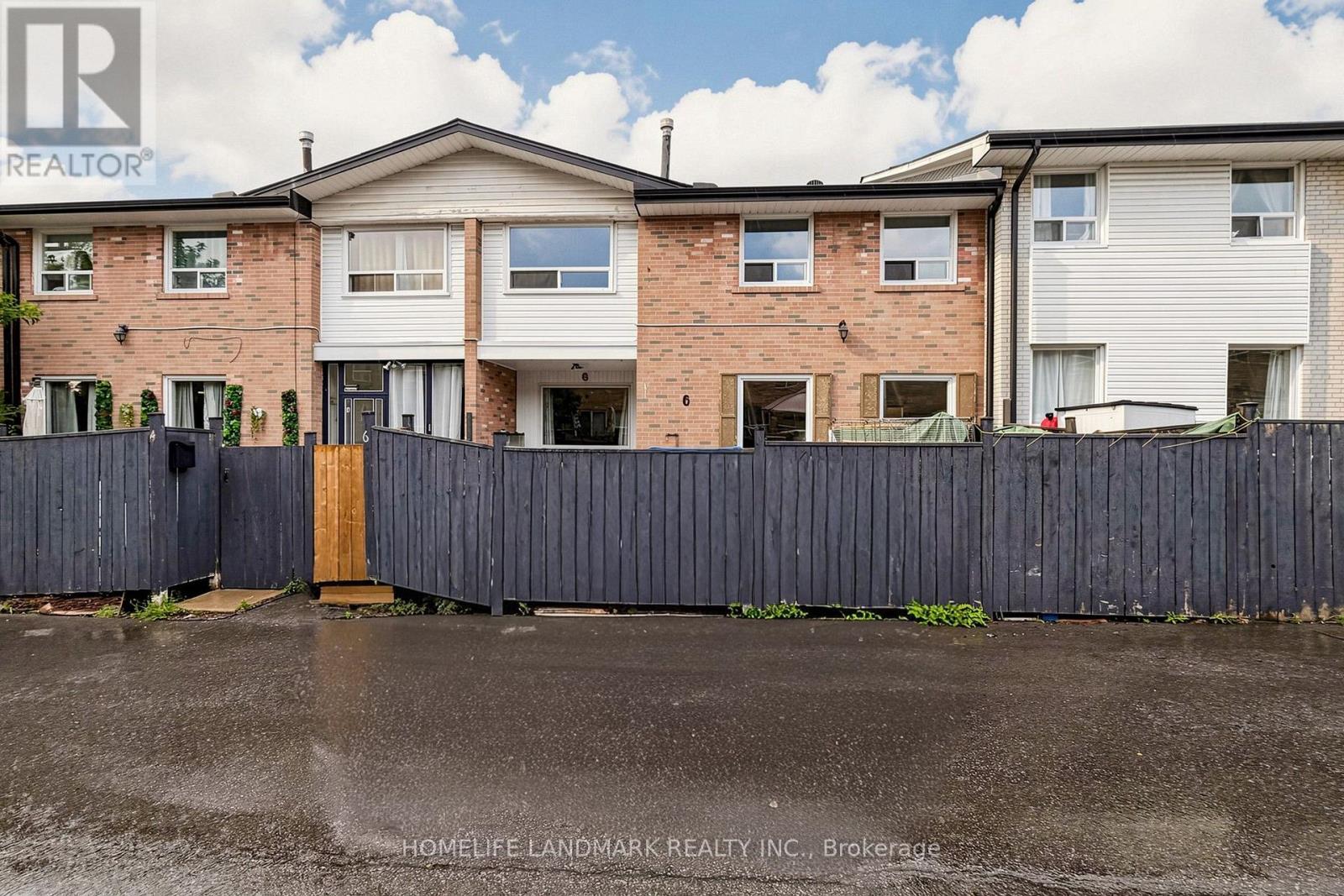 6 - 61 ARDGLEN DRIVE