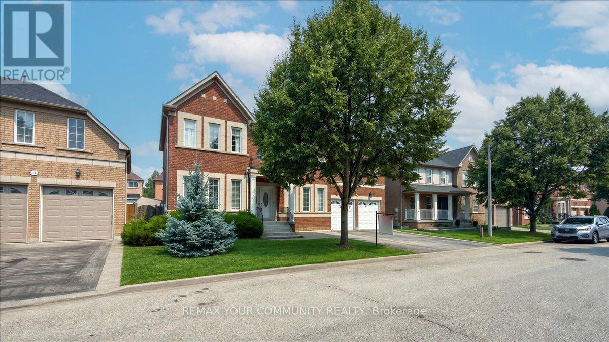 8 WESTACOTT AVENUE