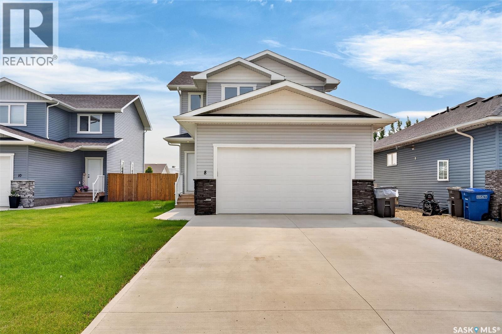 8 Aspen PLACE