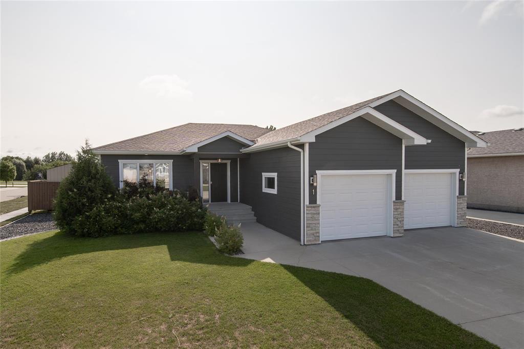 1 ASTON Cove