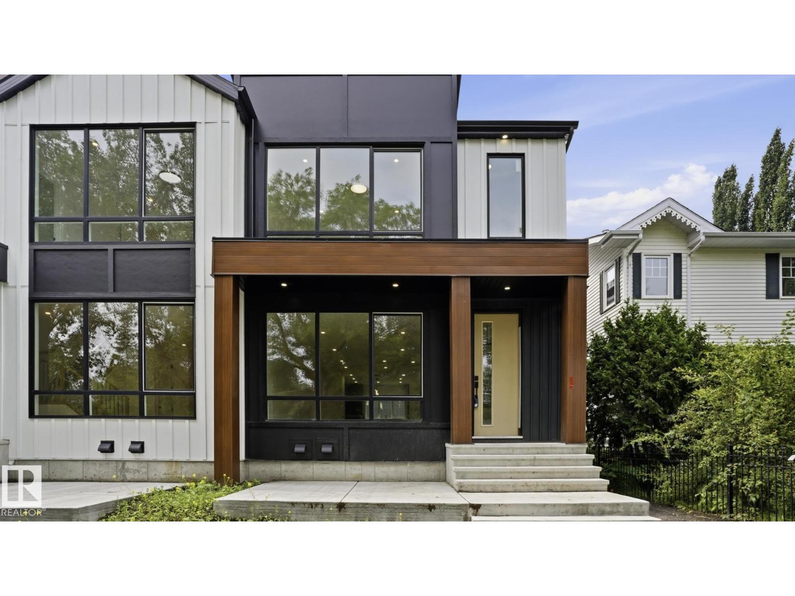 9226 94 ST NW