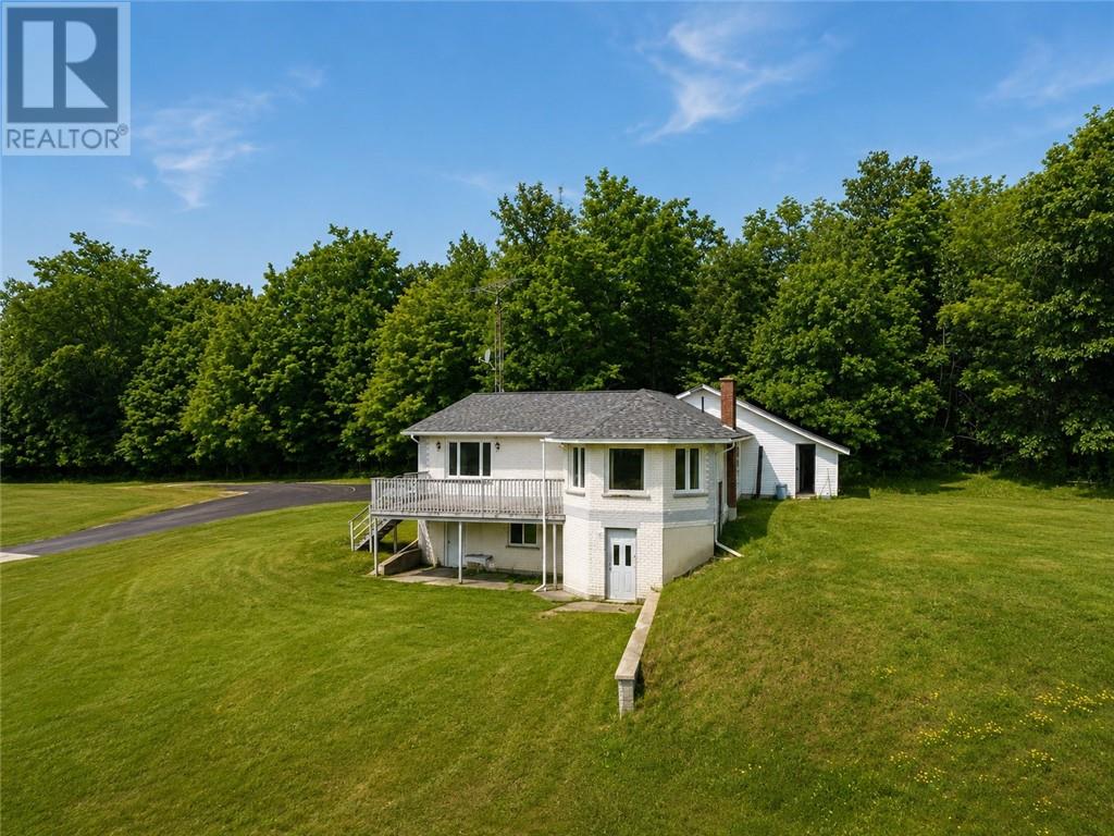 For sale: 6294 King Street, Mindemoya, Ontario P0P1S0 - 2129337
