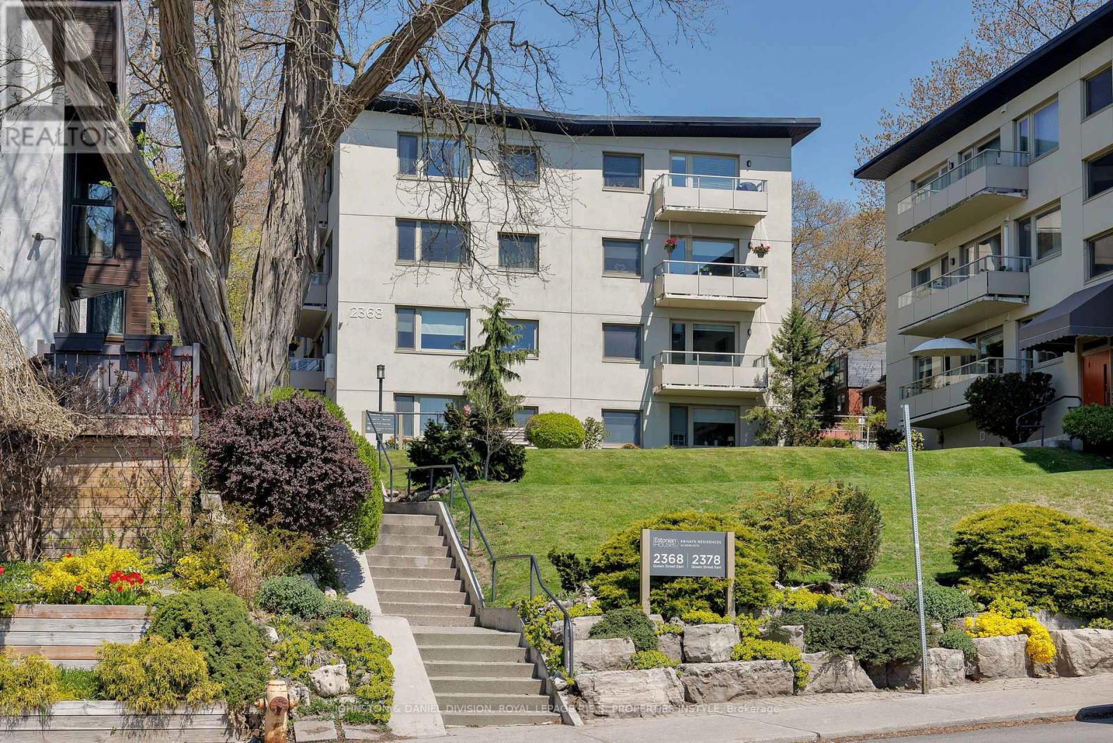 8 - 2368 QUEEN STREET E