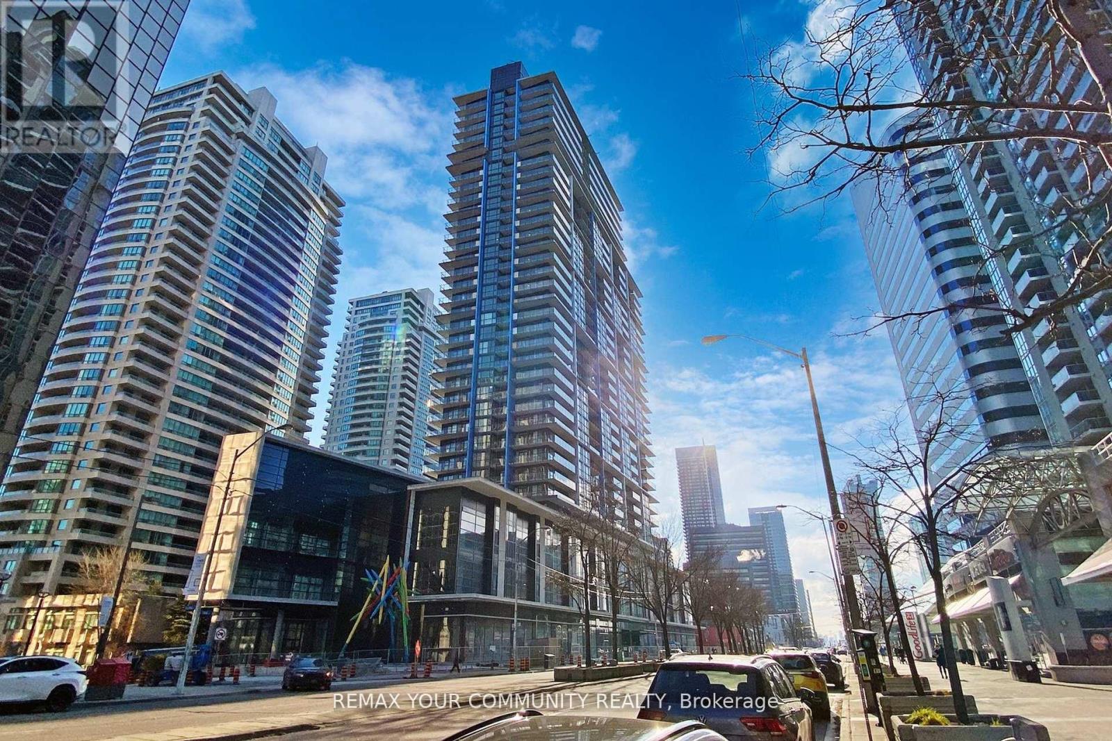 2117 - 4955 YONGE STREET