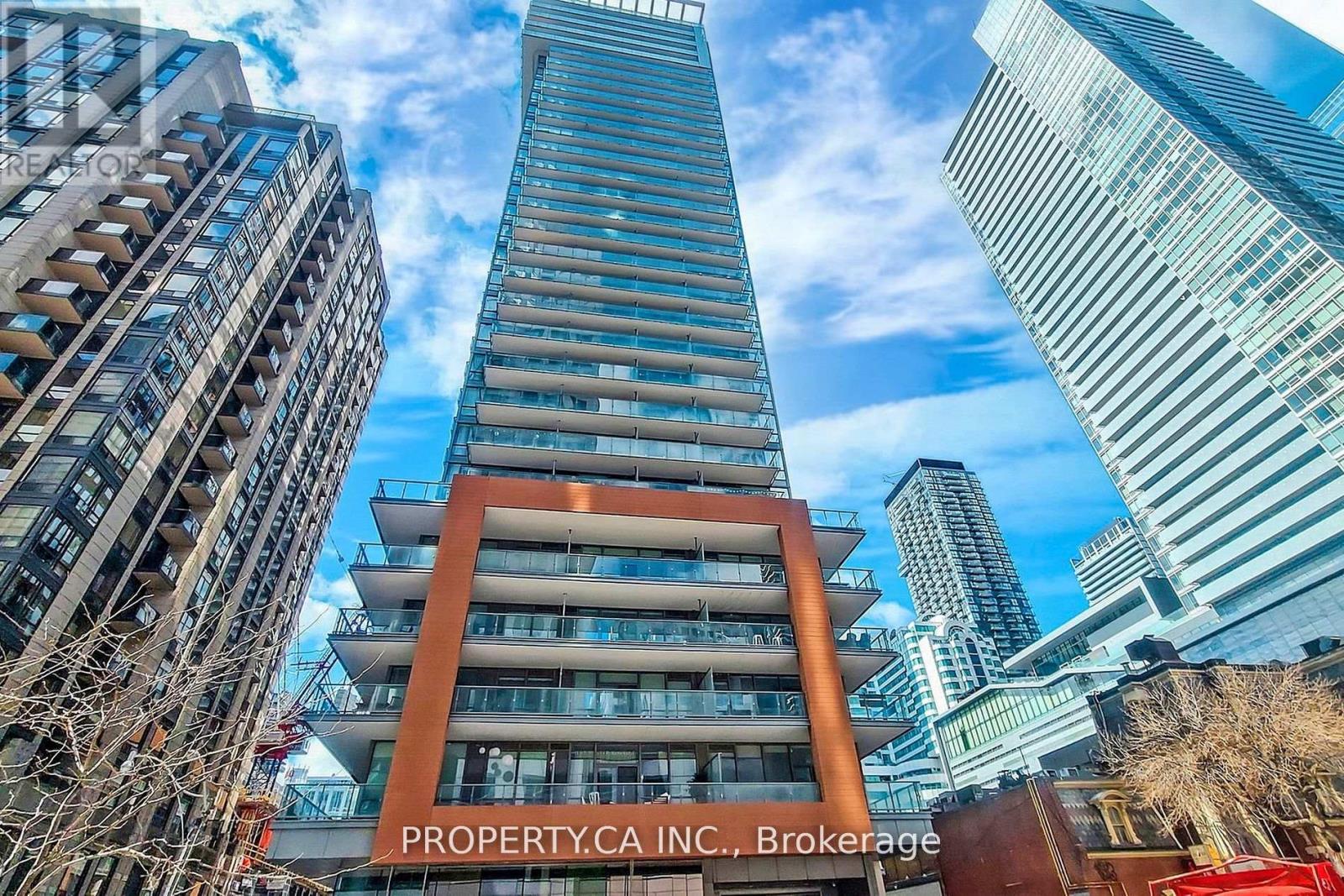 710 - 8 MERCER STREET