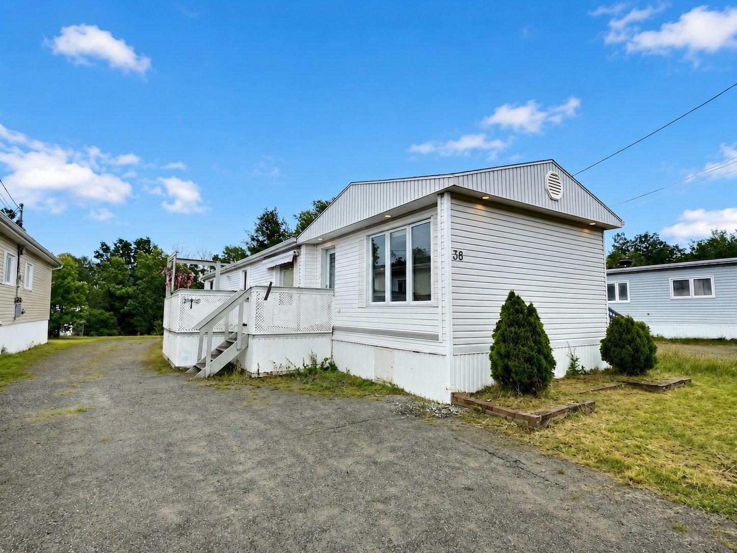 38 Rue Dumont O. — photo 1