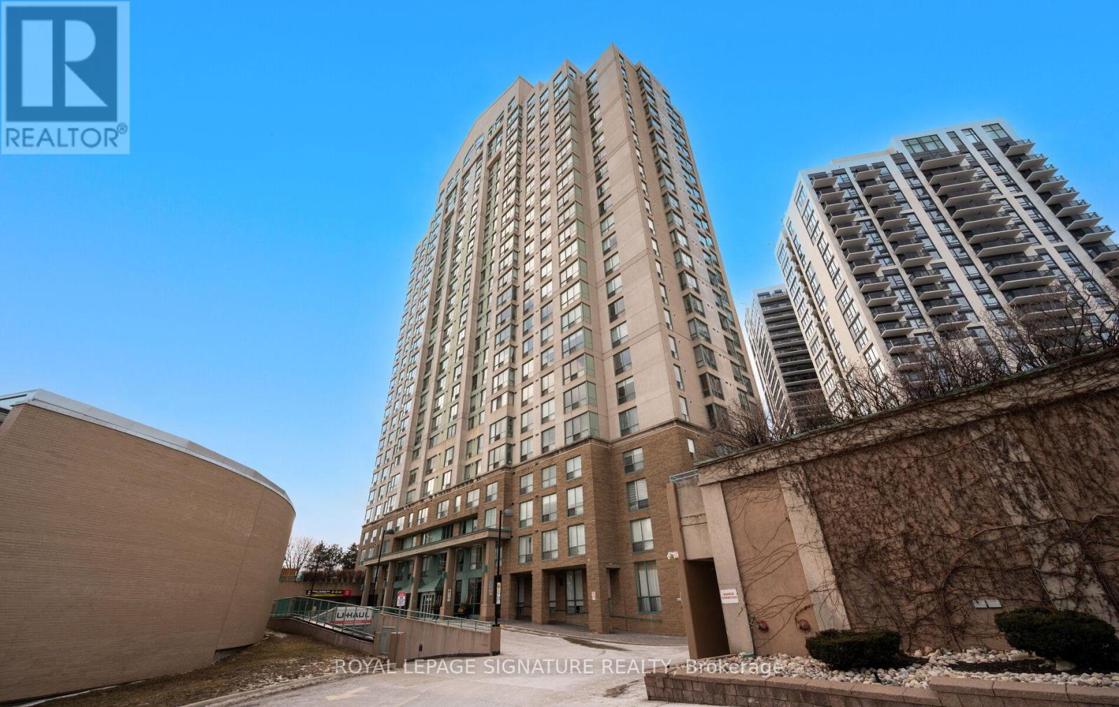 102 - 101 SUBWAY CRESCENT