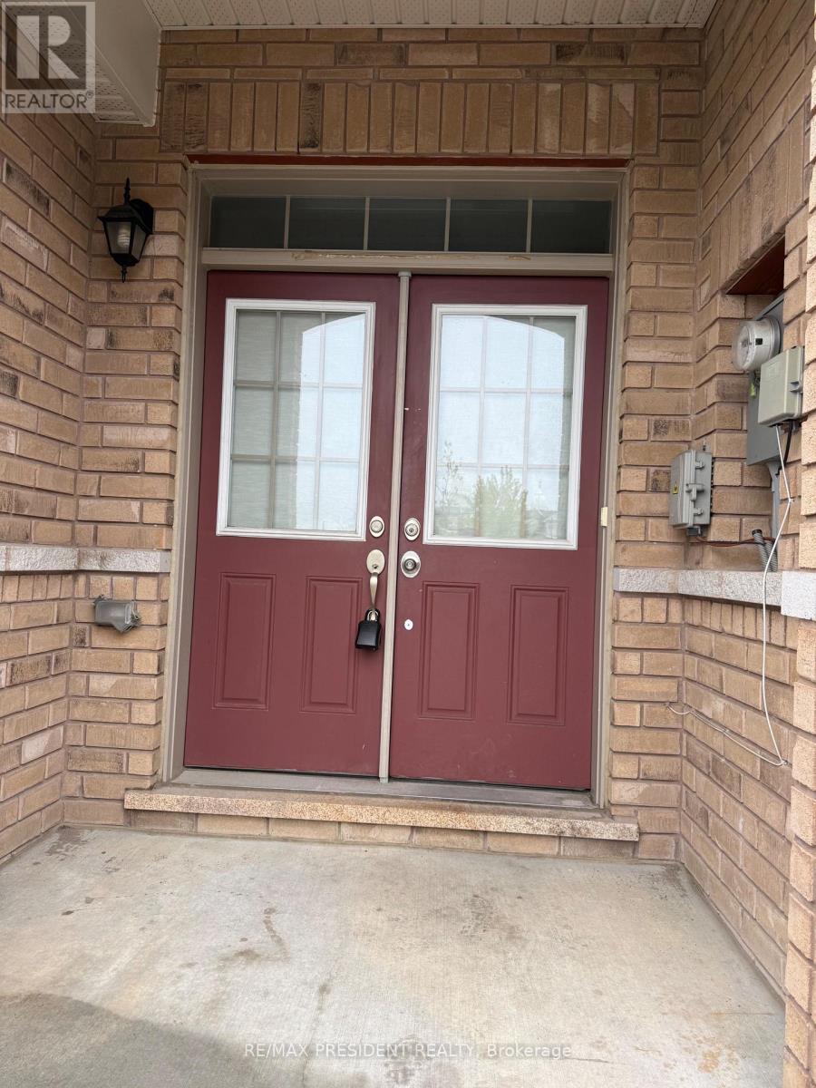 98 DAVENFIELD CIRCLE