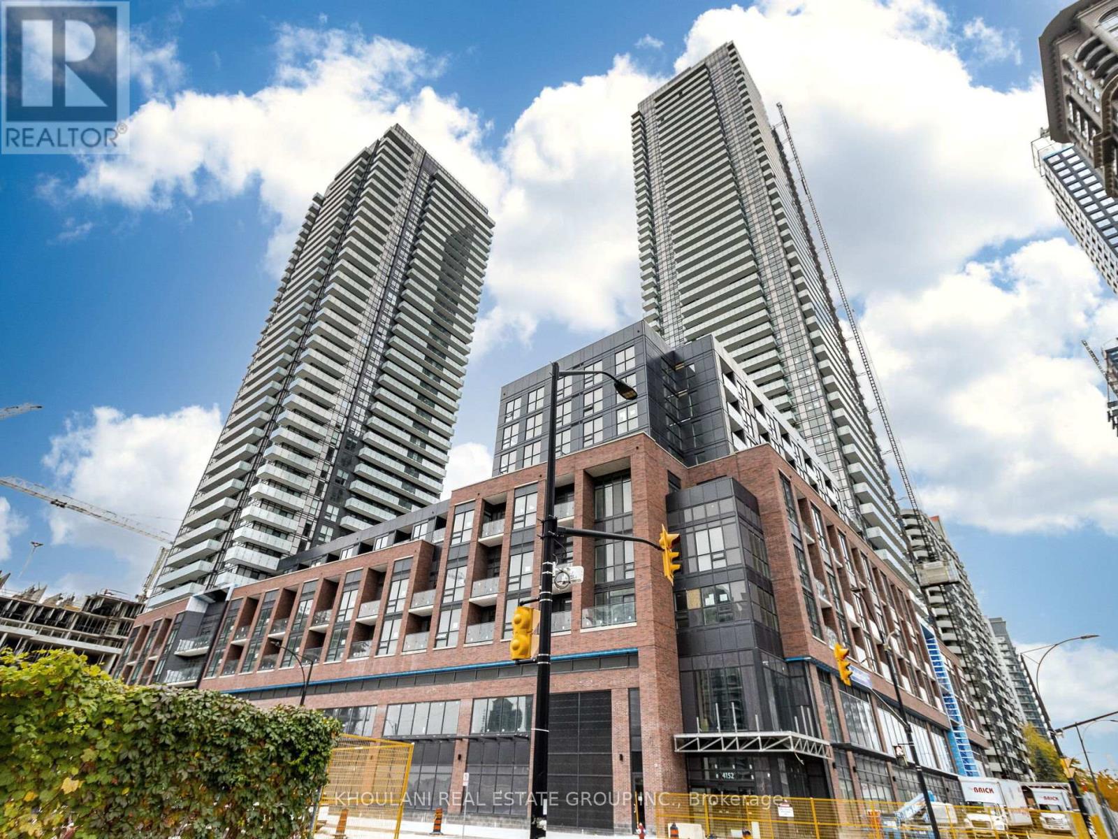 2704 - 4130 PARKSIDE VILLAGE DRIVE