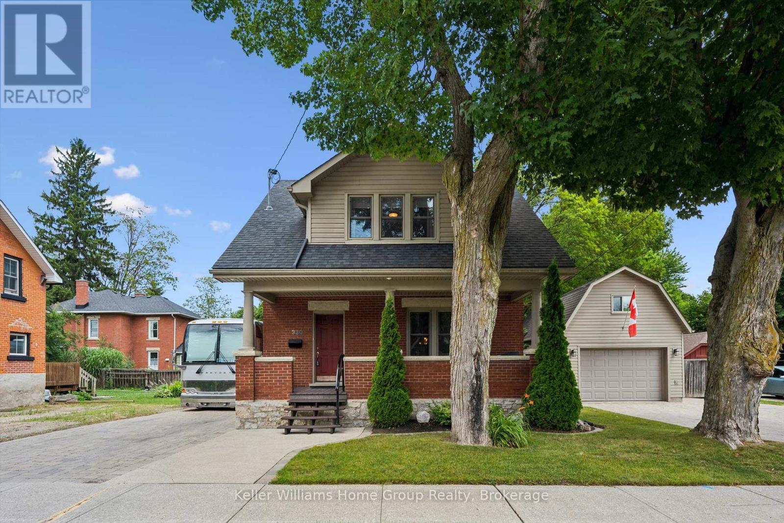 330 ANGUS STREET